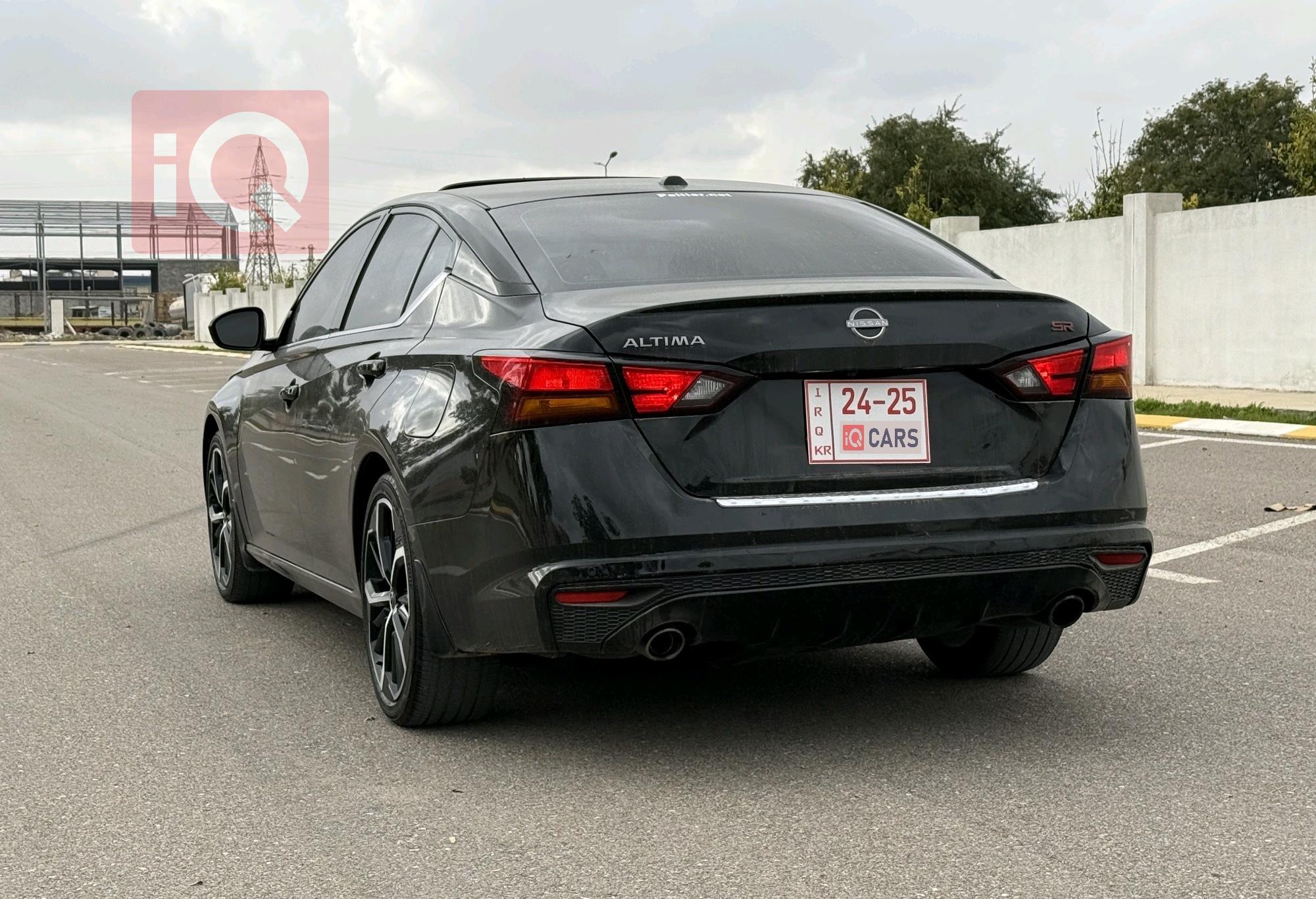 نيسان ألتيما